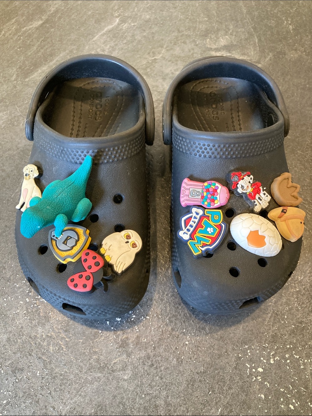Boys Crocs black closed to sandals shoes size 10